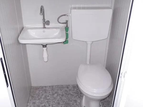 Box Prefabbricato 6 Metri con Bagno Centrale 🚿 – Spazi Modulari Personalizzabili | WC, Lavabo e Doccia - immagine 4